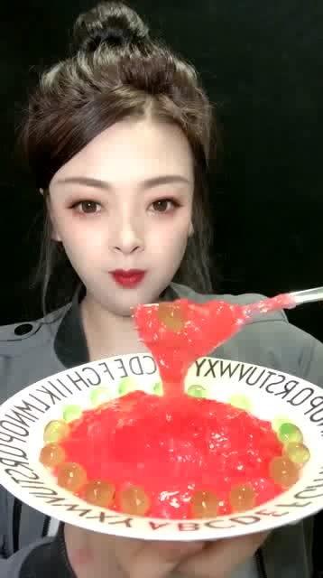 娱乐吃瓜酱小姐姐是谁呀